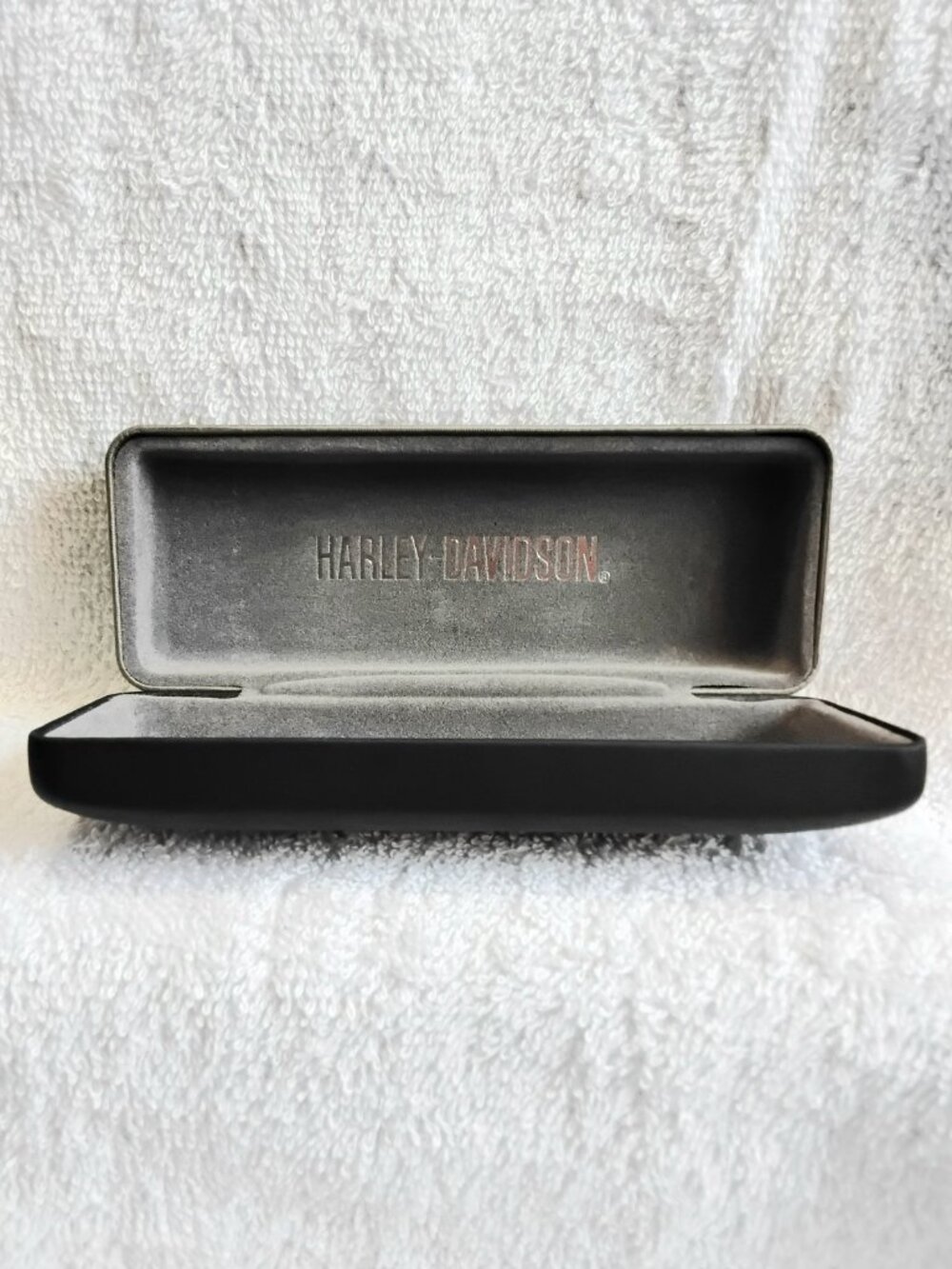 Genuine 6 1/2" Harley Davidson Hard Shell Eyeglass Case That Snaps Shut!! - Picture 4 of 7